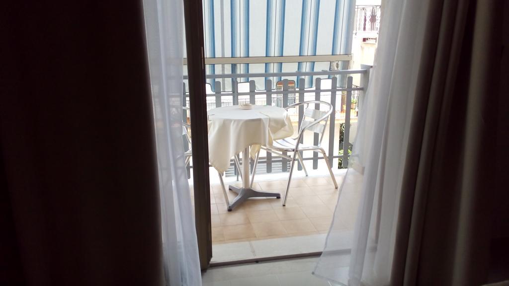 גיארדיני נאקסוס B&B Mimosa מראה חיצוני תמונה