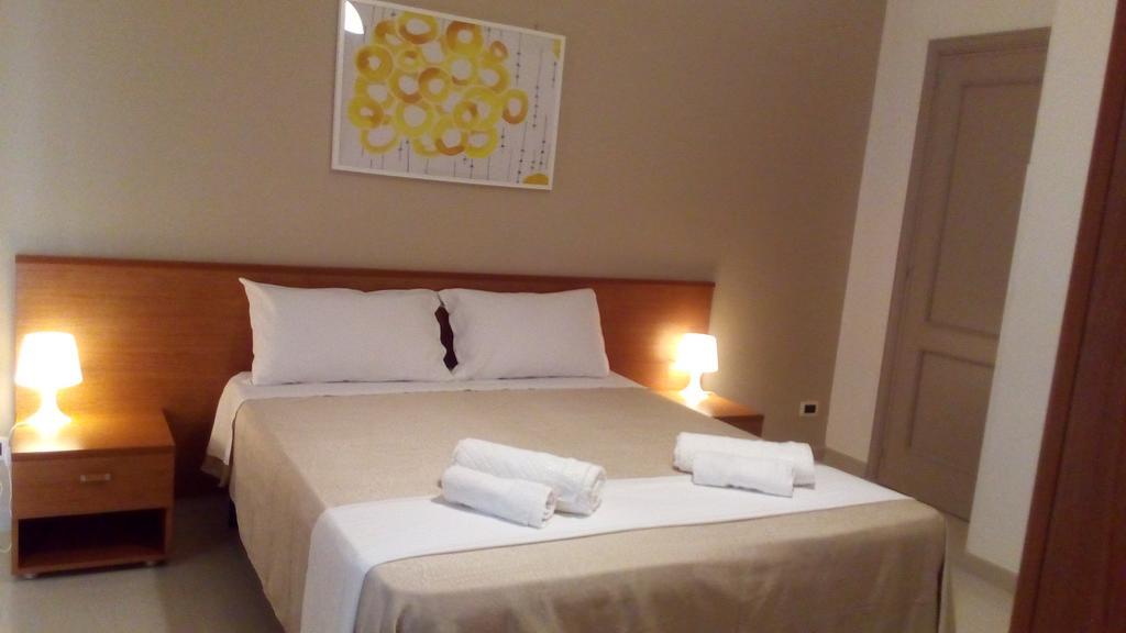 גיארדיני נאקסוס B&B Mimosa מראה חיצוני תמונה