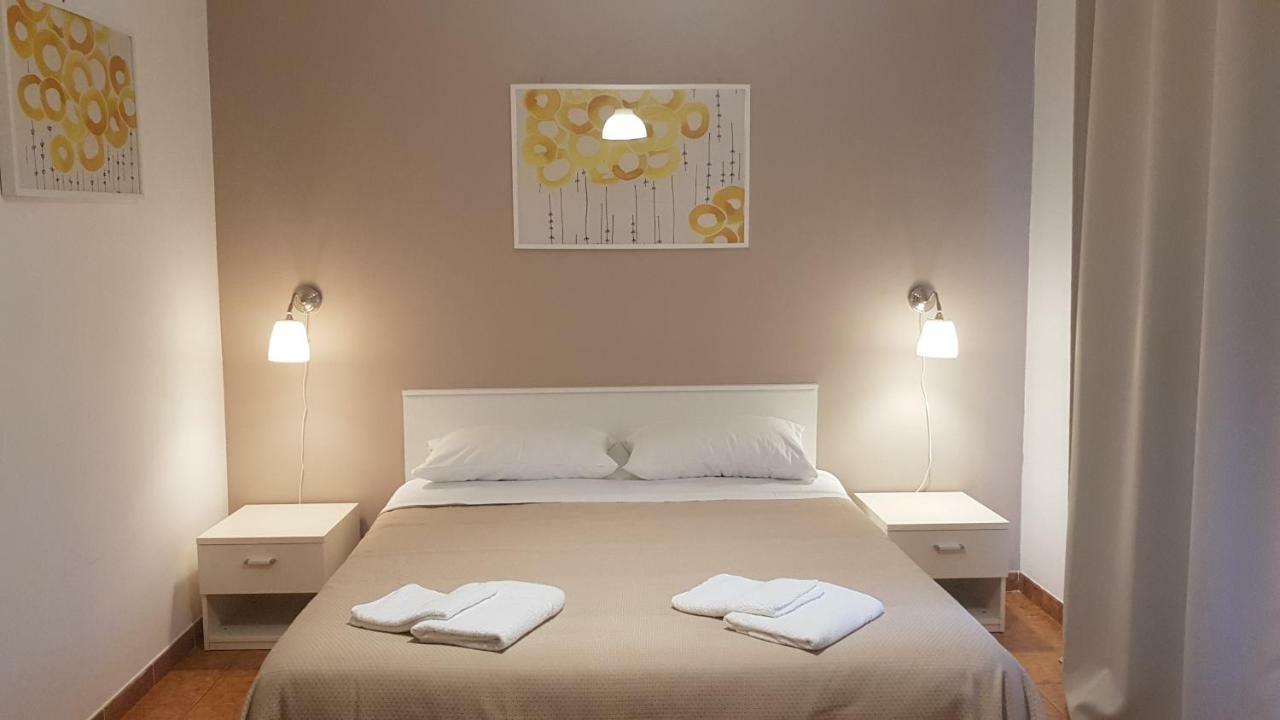 גיארדיני נאקסוס B&B Mimosa מראה חיצוני תמונה